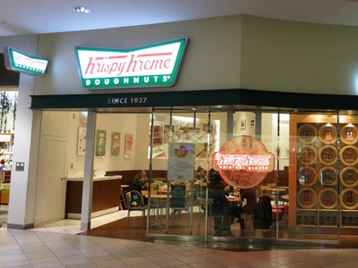 たまに行くならこんな店　甘いドーナッツが大集合！「クリスピー・クリーム・ドーナッツ越谷イオンレイクタウン店」(撮影した写真はお借りしたPowerShot S100を使用)