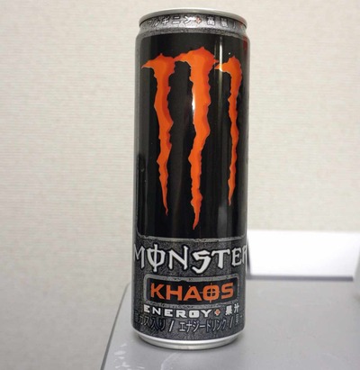 今日の飲み物 MONSTER KHAOS(カオスと言えば綴りがCHAOSとKHAOSの二つありますがそれぞれの違いは何でしょう?教えて英語に明るい人!)
