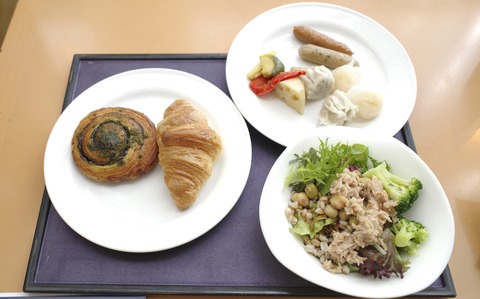 たまに行くならこんな店 横浜ベイホテル東急内の「カフェ トスカ」で、和洋問わずウマーなビッフェブレイクファーストを食す!