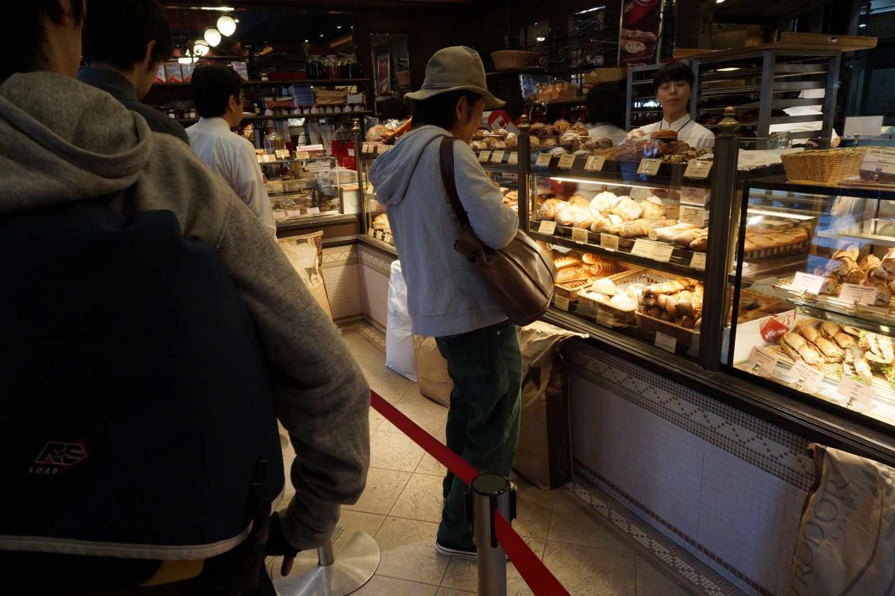 たまに行くならこんな店 湧水もある渋谷区で食べログ上にて最強のパン店 Viron渋谷店 を名水遊戯管理人が訪れてみた メシレポ