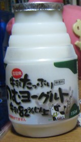 今日の飲み物 雪国発牛乳たっぷり飲むヨーグルト牛乳82％以上