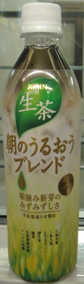 今日の飲み物　生茶朝のうるおうブレンド