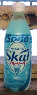 今日の飲み物 SPARKLING SODA 愛のスコール　ブルーソーダ(宮崎県炭酸飲料界からの刺客)