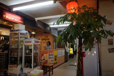 たまに行くならこんな店　高円寺駅チカな大一市場内にある「チャップスティック」で、ブンチャーやコムガーなどのベトナム料理を食す！