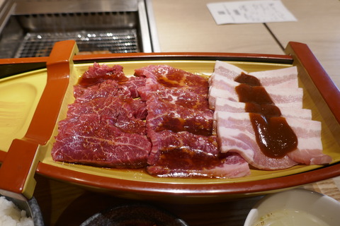 たまに行くならこんな店　渋谷駅チカな「焼肉定食 キンニクヤ 渋谷並木橋店」で、様々なお肉を豪快に食らうの巻！