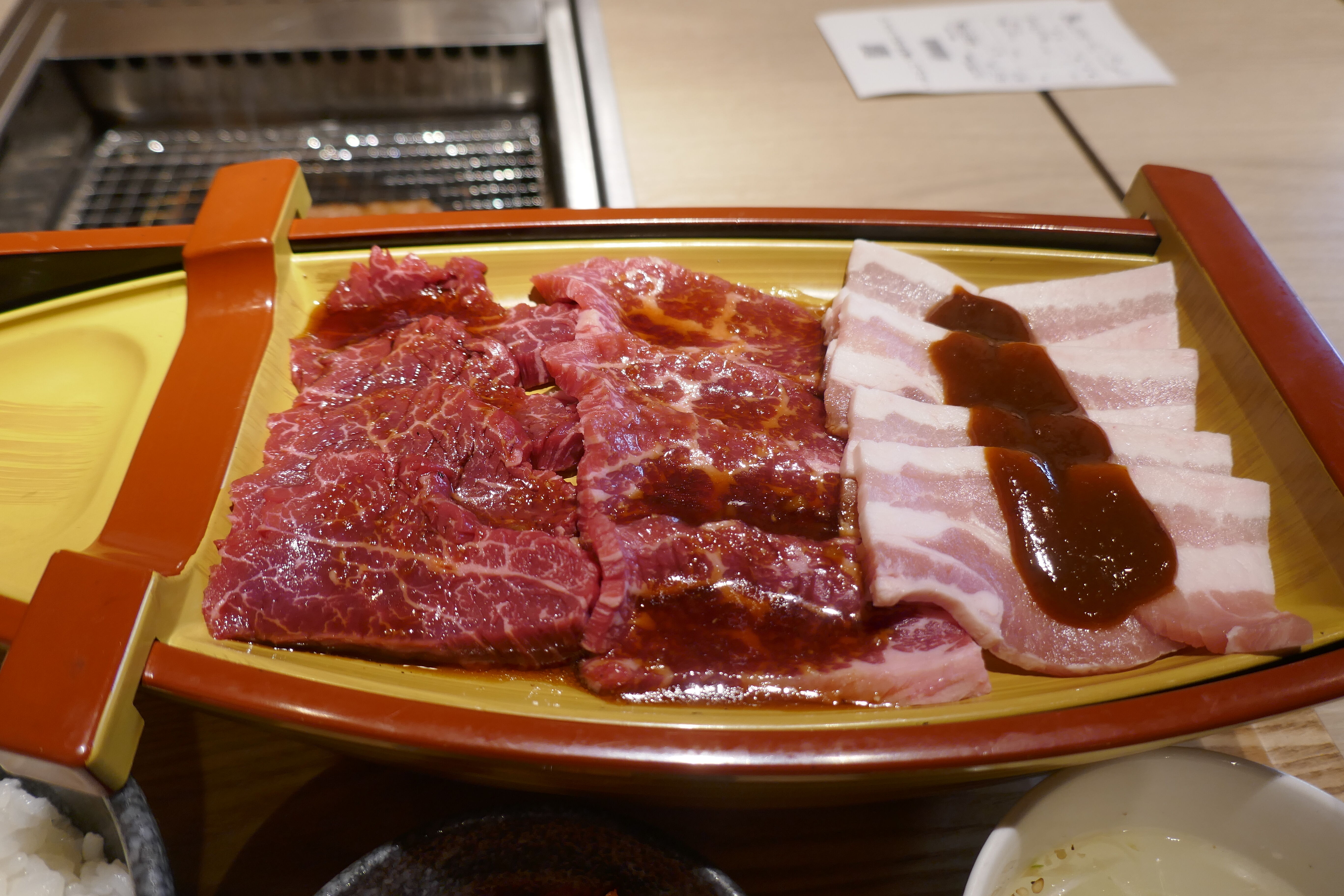 たまに行くならこんな店 渋谷駅チカな 焼肉定食 キンニクヤ 渋谷並木橋店 で 様々なお肉を豪快に食らうの巻 メシレポ たまに行くならこんな店 渋谷駅チカな 焼肉定食 キンニクヤ 渋谷並木橋店 で 様々なお肉を豪快に食らうの巻 メシレポ