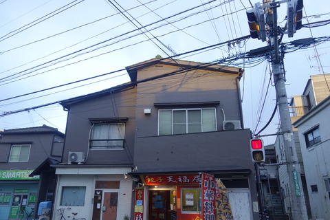 たまに行くならこんな店　一人で行くのが1番良い「ねじまき雲(陽)」で、落ち着いた空間の中でコーヒーを楽しむ！