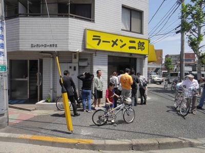 たまに行くならこんな店 ラーメン二郎亀戸店