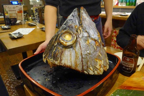 たまに行くならこんな店 あの飲みにスト様が行っててビックリな「叶え家」はマグロのかぶと焼きが振る舞われる等勢いにあふれた個店的総合居酒屋でした