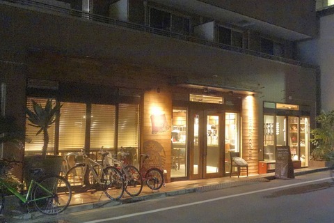 たまに行くならこんな店　スタバのサードウェーブ業態店「ネイバーフッド アンド コーヒー 池尻2丁目店」は、中々の意識の高さを感じられるお店でした