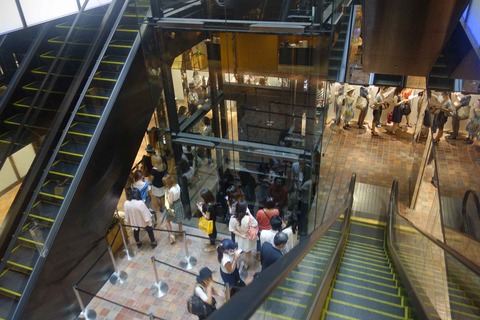 たまに行くならこんな店　SATCでブレイクした「マグノリアベーカリー」はカップケーキだけじゃなくクッキーもあり、今はそこそこの混み具合になったのでサクッと利用可能です