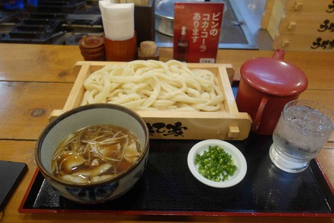 南池袋東通り商店街で武蔵野エリアの郷土食であるぶっとくゴリゴリ食感で野趣溢れる武蔵野うどんが喰らえるにある「うちたて家」まとめページ