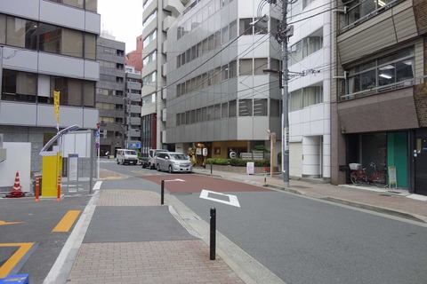 たまに行くならこんな店　ビストロマルサンヌの跡地にオープンした神田久々の新店の｢庵豆｣は、お昼はうどーん！その後はカフェ、夜は居酒屋と三毛作的な営業を行うお店です。