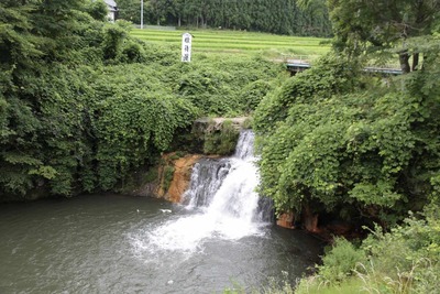 2011年　東北太平洋沖地震後の東北＆関東北部の旅1日目(世界遺産の見学後は近くの姫待瀧や厳美渓見学を終えて本日の宿へ)