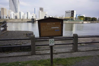 9b3433c9.jpg
