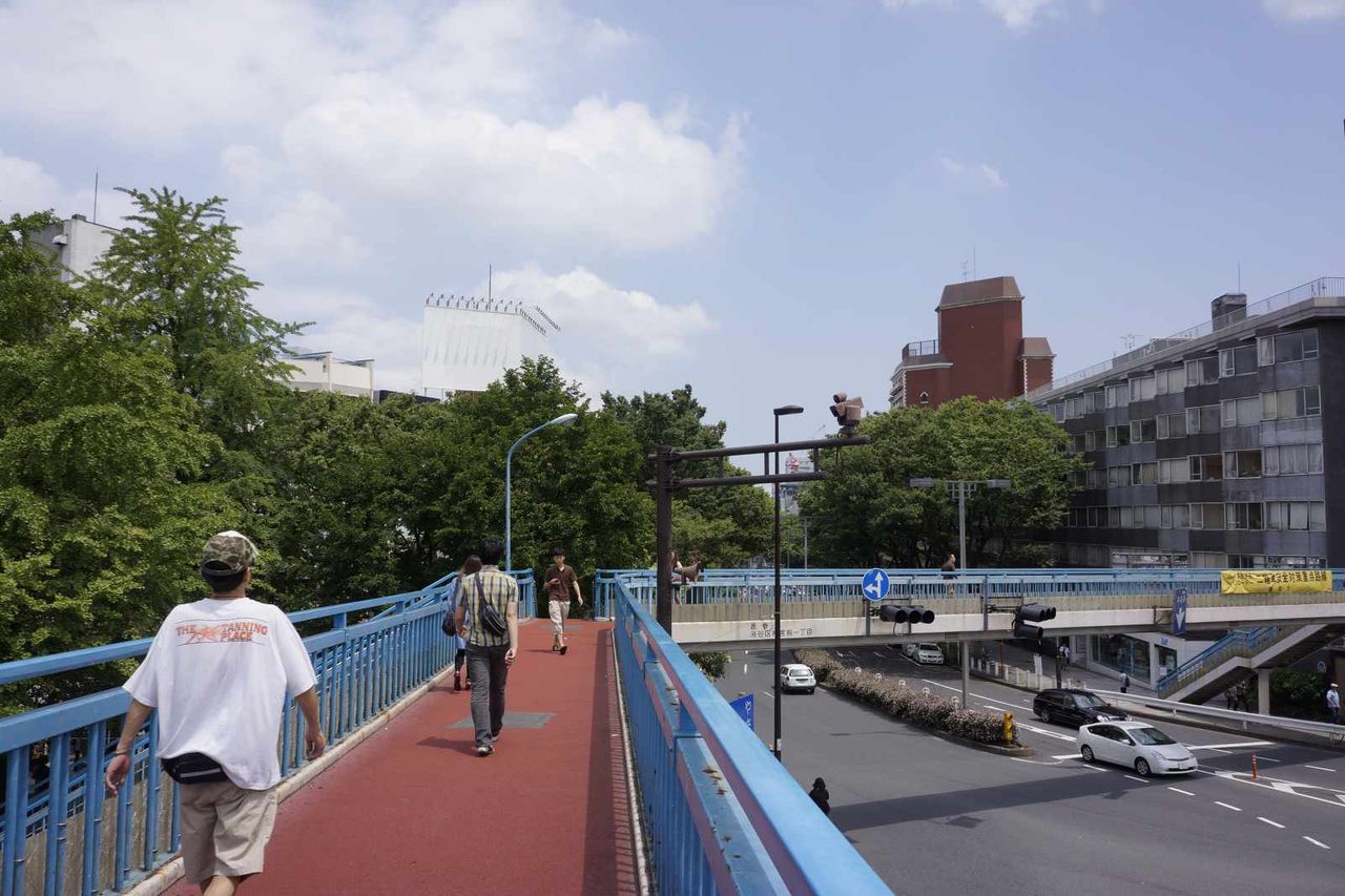 12年6月関西からの友人との都内小遊戯 原宿駅への集合時間までの間原宿表参道の町を歩く 旅遊戯