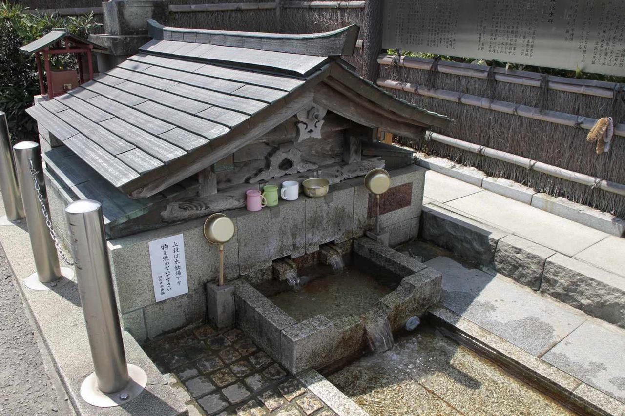 日本名水探訪	  神奈川県秦野市　秦野盆地湧水群(弘法の清水)	コメントトラックバック