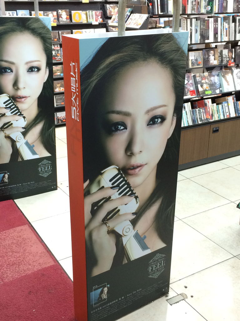 台湾で日本人アーティストのCDを買う場合、どこで購入するのが得？何か