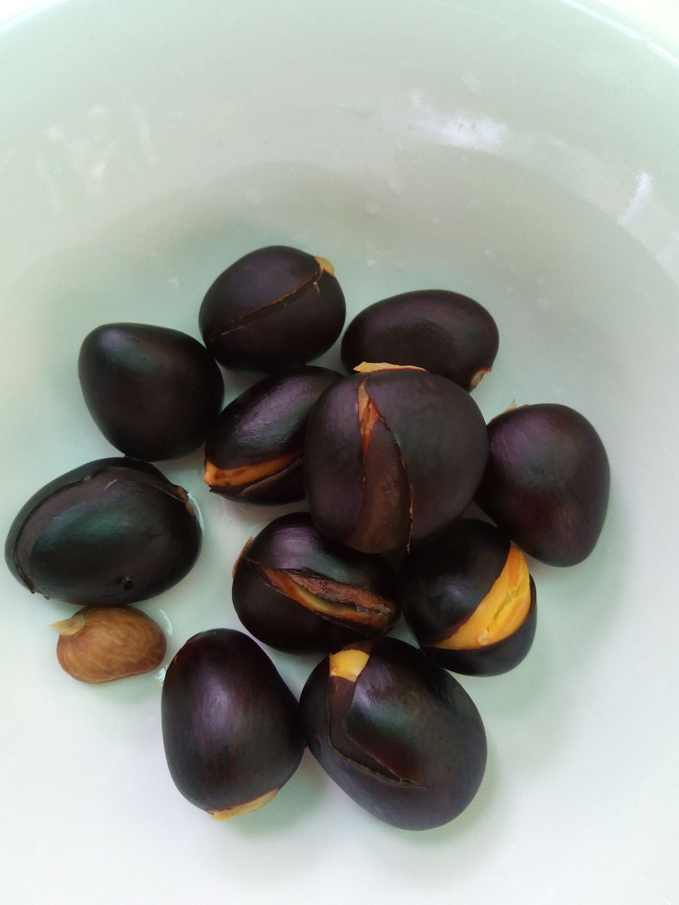 なんじゃこりゃなフルーツみ～つけた～ピンポンの木の実 : 台湾