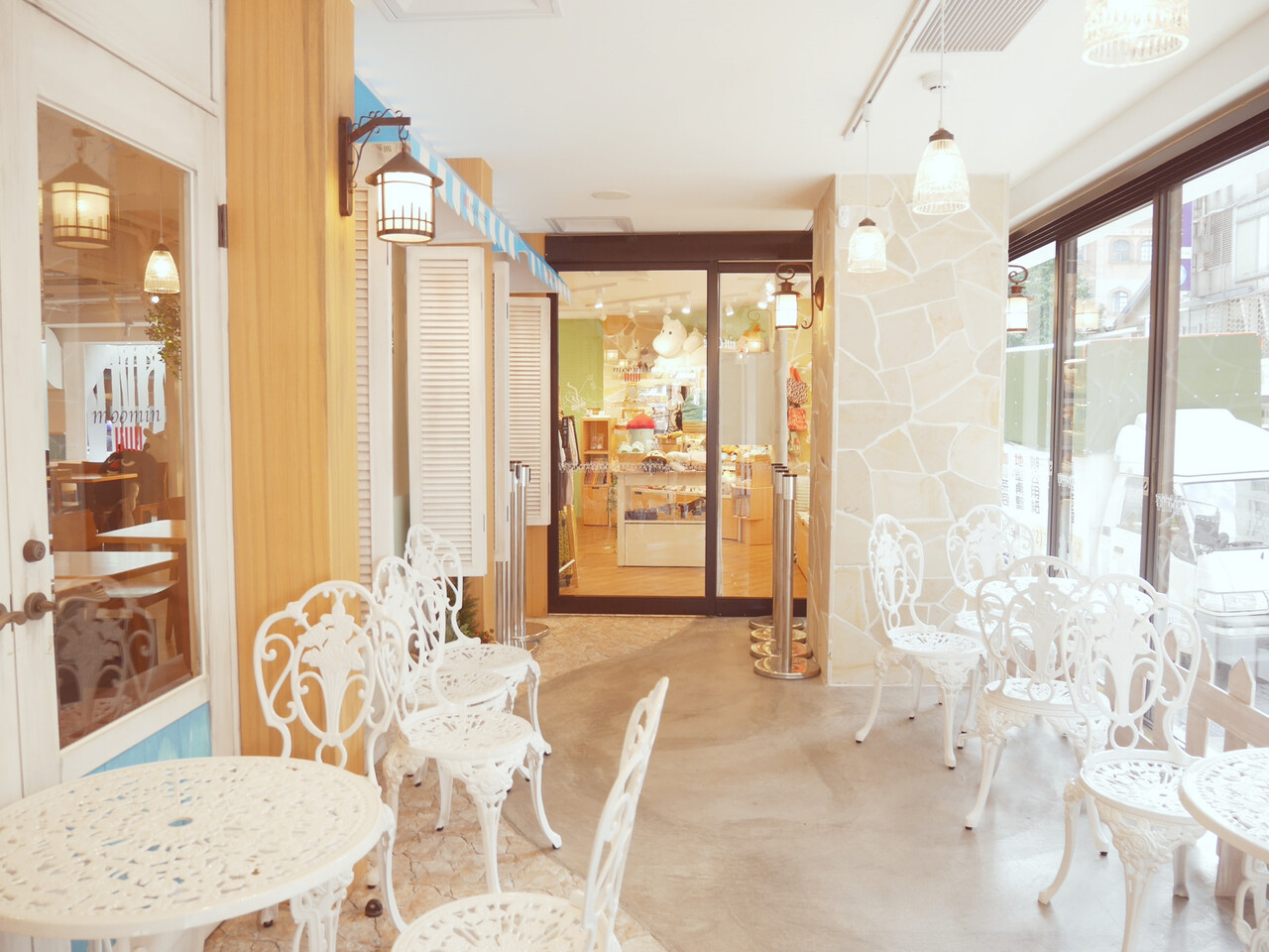 台北ムーミンカフェに併設のムーミンショップで売っている台湾限定商品のギフトバックが安くてかわいい Taiwanikeko Next Powered By ライブドアブログ