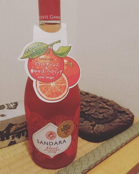 ［スパークリングワイン］送料無料※１２本セット　サンダラ　ブラッドオレンジ　スパークリング　７５０ｍｌ瓶　１２本　川商フーズ スペイン サンダラ ブラッドオレンジ スパークリングワイン やや甘口