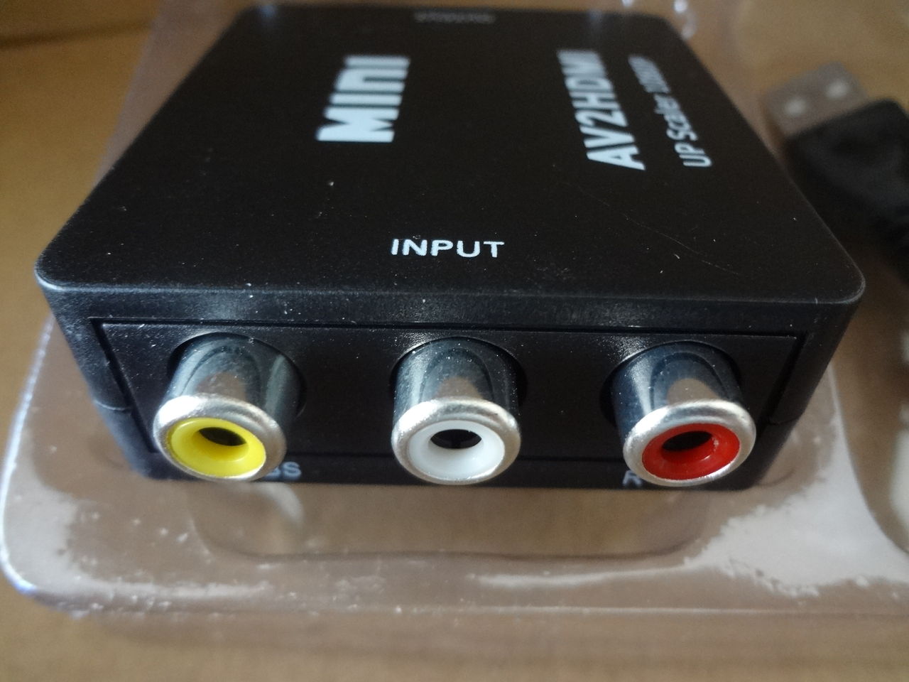 ３色コードで今のテレビ Hdmi を観る Av To Hdmiコンポジット 太陽人のつぶやき