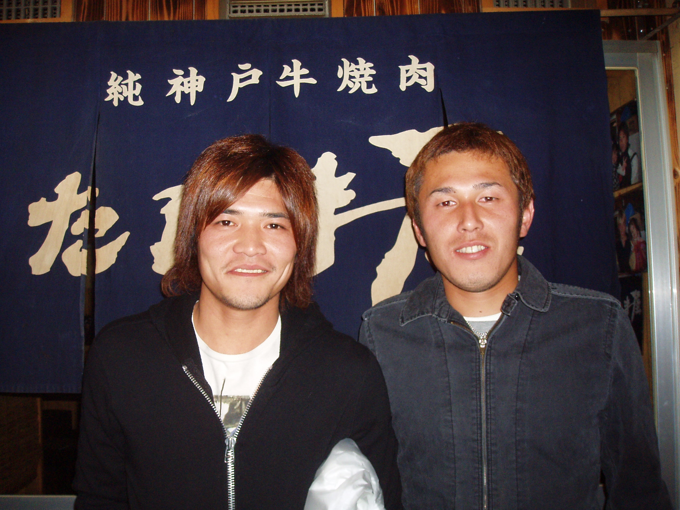ヴィッセル神戸 大久保選手 松橋選手 炭火焼肉屋台 たじま屋