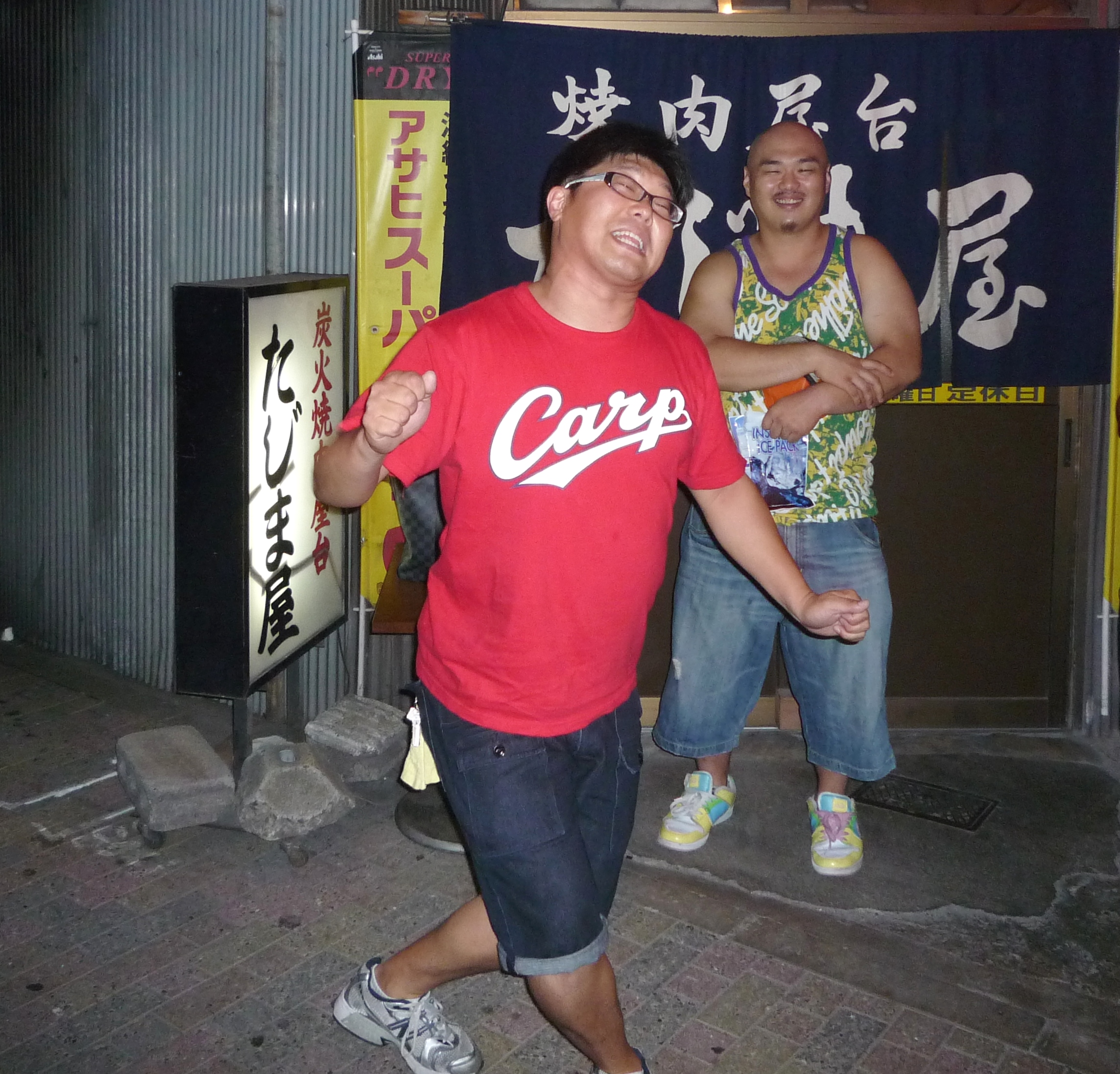 K1格闘家とお笑い芸人さん 炭火焼肉屋台 たじま屋 K1格闘家とお笑い芸人さん 炭火焼肉屋台 たじま屋