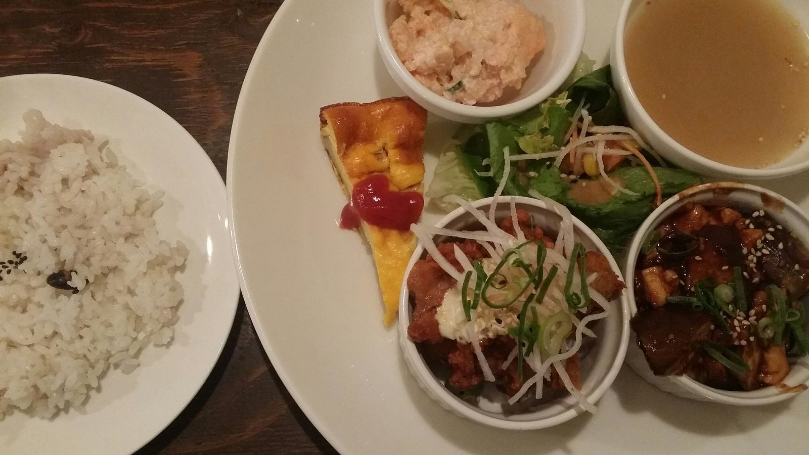 ナチュラルカフェ 岐阜県瑞穂にある A Bakuアバク へランチに行ってきた Live In Now Blog 一度きりの人生を一息に生きる 表現する
