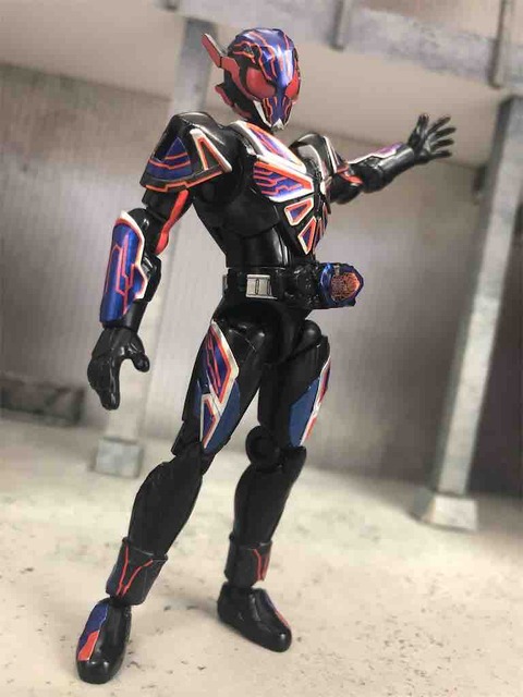 仮面ライダーエデン はビルドのローグに似てる 仮面ライダーが戦う悪者はショッカーでいいの