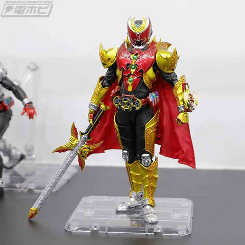 仮面ライダーキバ 真骨彫製法のエンペラーフォームかっこいいな 仮面ライダーが戦う悪者はショッカーでいいの 仮面ライダーキバ 真骨彫製法のエンペラーフォームかっこいいな 仮面ライダーが戦う悪者はショッカーでいいの