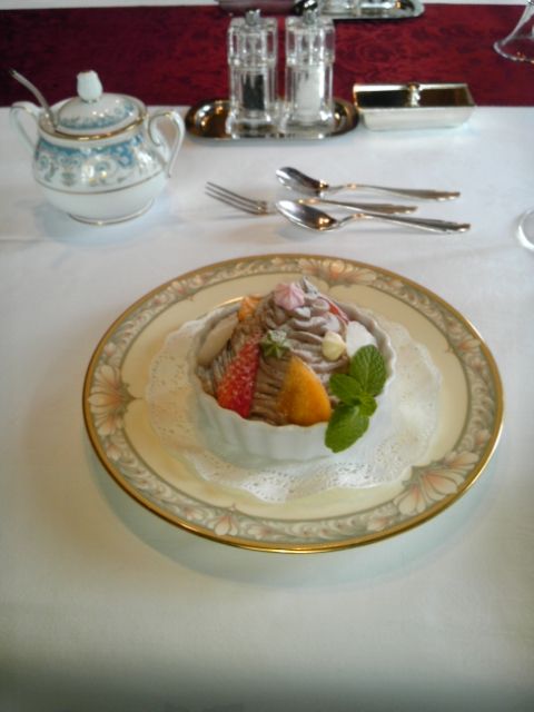 ���������꡼�����ޤ줿�ե롼�ĤȥХ˥顡���ꥹ�ޥ��ĥ꡼��Ω��