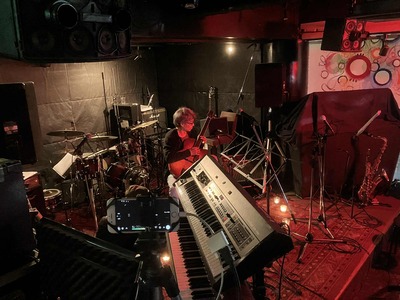 A-oWnkNZo_AEpkt9ZgLd6N4YOjIJv8Vsog3WNWpuEyI