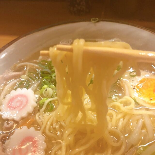 祈 新しい船出に幸多かれ 松阪中華そば 中華そば 花紋 松阪市 名張タカの行き当たりバッタリ 今日もマイミシュラン店を求めて