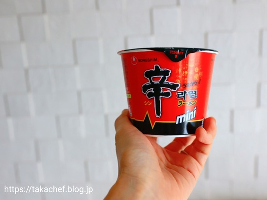 【追い糖質？】シュークリームを食してからの～、！辛ラーメンを食してみる。