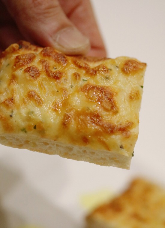 22-06-24-00-17-10-749_deco