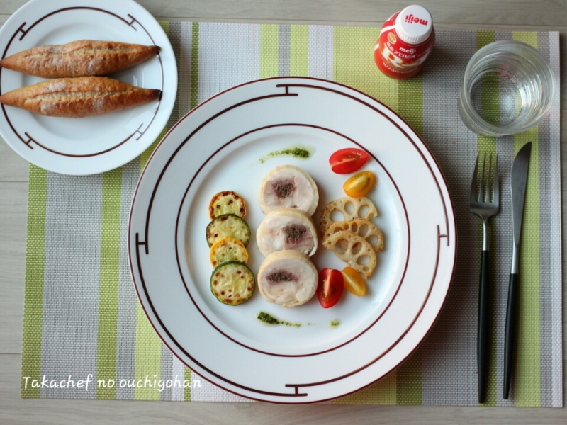 ■朝ごはん。　鶏もも肉のマッシュルーム巻き