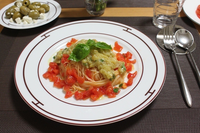 たかシェフのおうちごはん。-茄子とトマトのカペリーニ