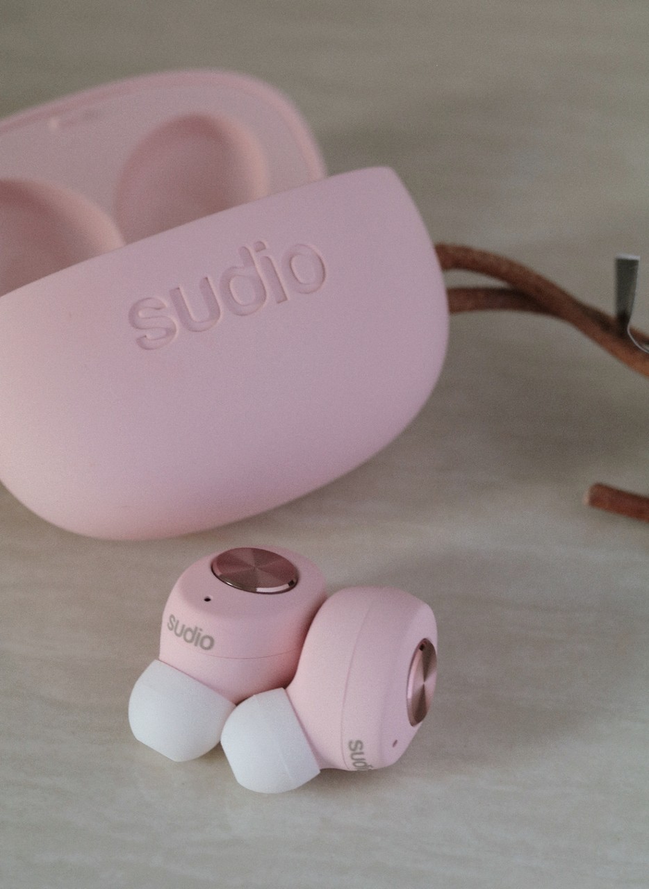 sudio ワイヤレスイヤホン Tolv pink ヨドバシ.com - Sudio スーディオ 完全ワイヤレスイヤフォン