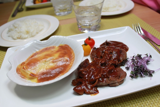 昨日の晩御飯　　～牛ひれ肉のステーキきのこソース