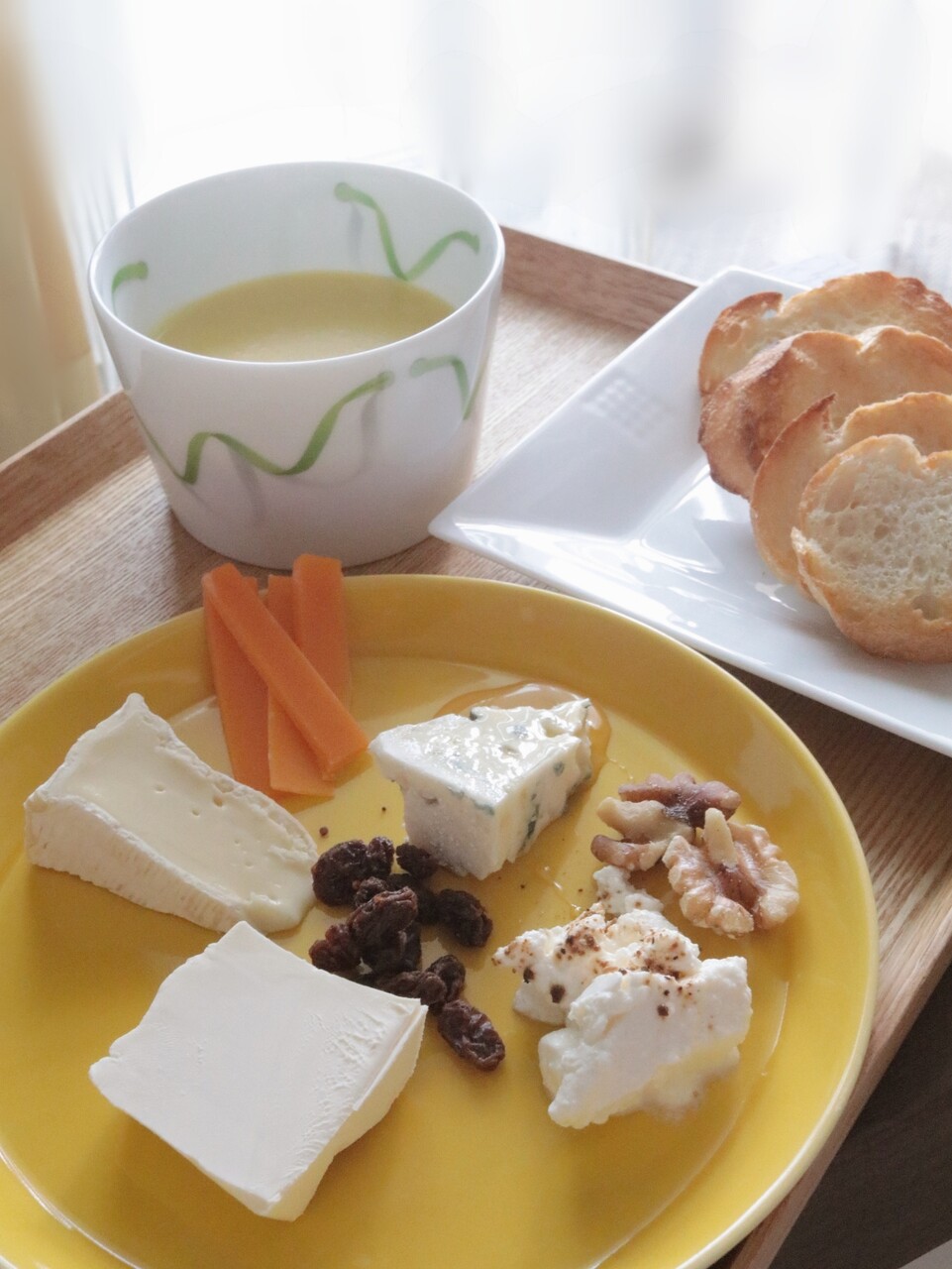 朝ごはん 今日も チーズ たかシェフのおうちごはん と 白い犬 と チワワ Powered By ライブドアブログ
