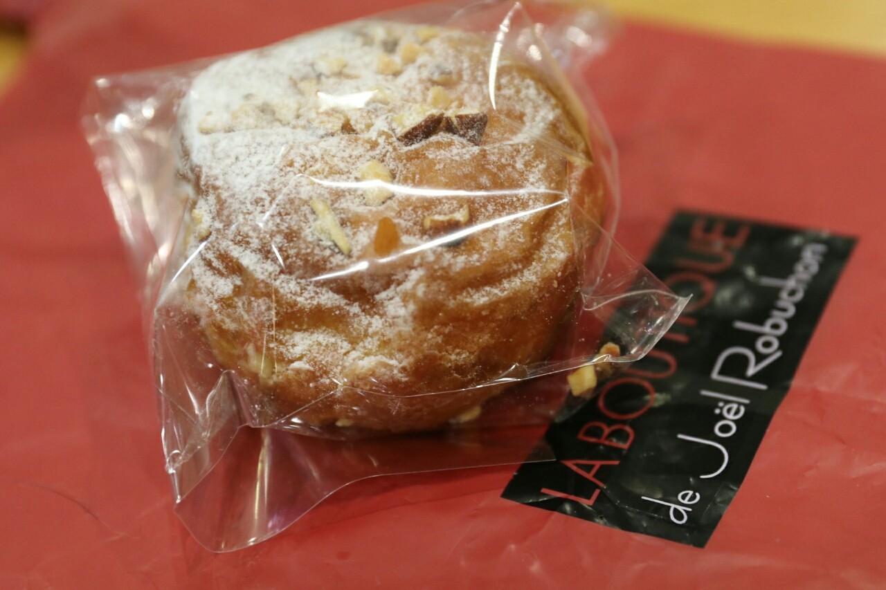 おいしいもの ロブションのシュークリームパン たかシェフのおうちごはん と 白い犬 と チワワ Powered By ライブドアブログ おいしいもの ロブションのシュークリームパン たかシェフのおうちごはん と 白い犬 と チワワ Powered By ライブドアブログ