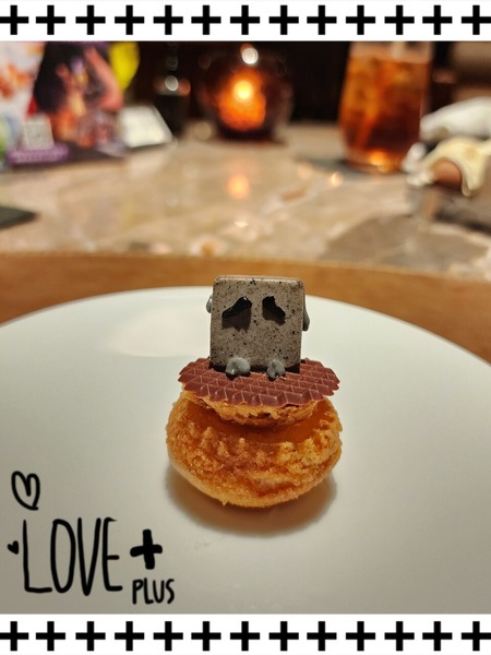 23-09-11-18-35-59-058_deco