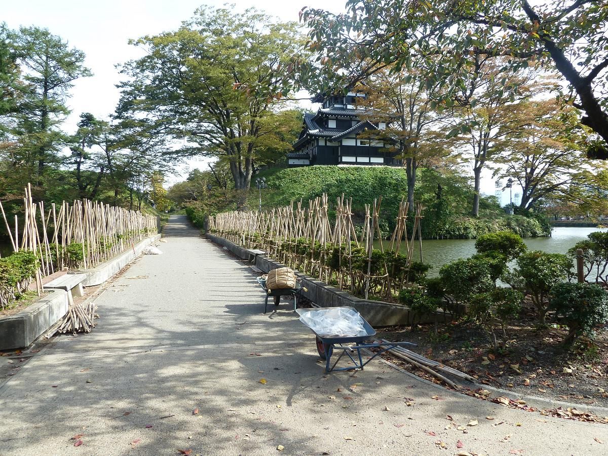 冬囲い 上越市 高田公園 新潟県立高田高等学校校友会からのお知らせ