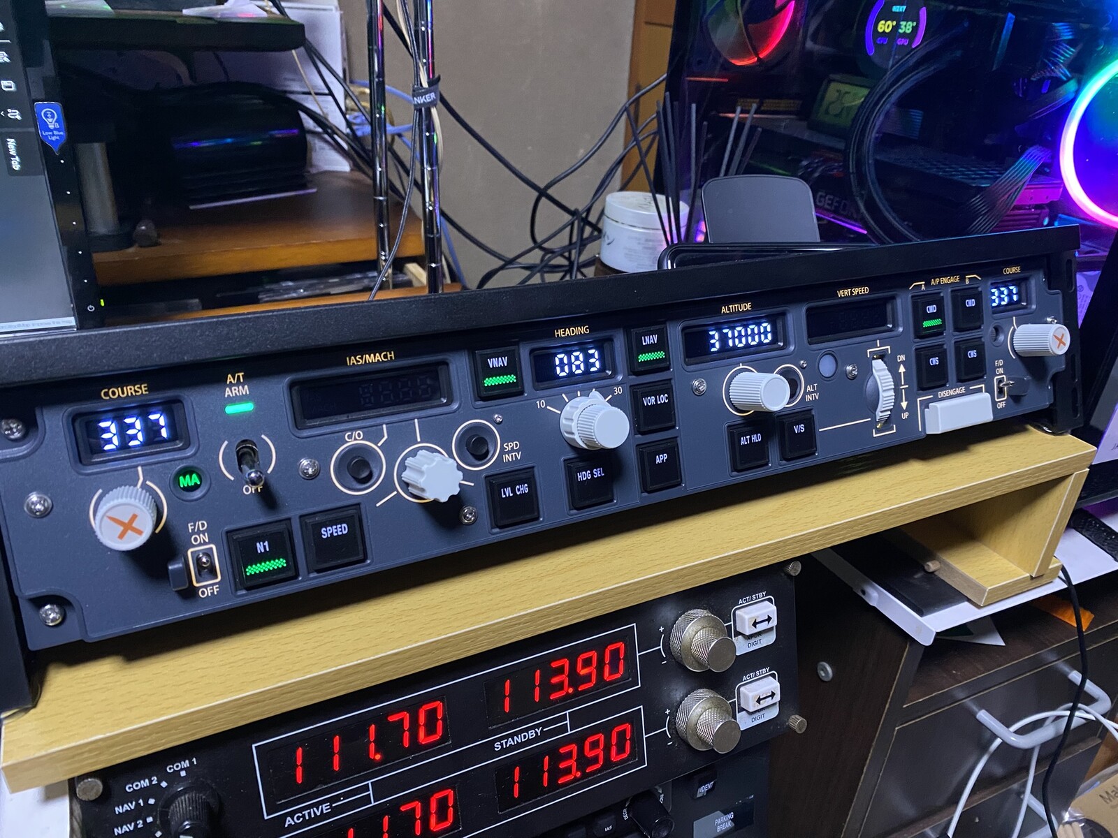 なんちゃってオーバーヘッドパネルを格安で作ってみた！導入編