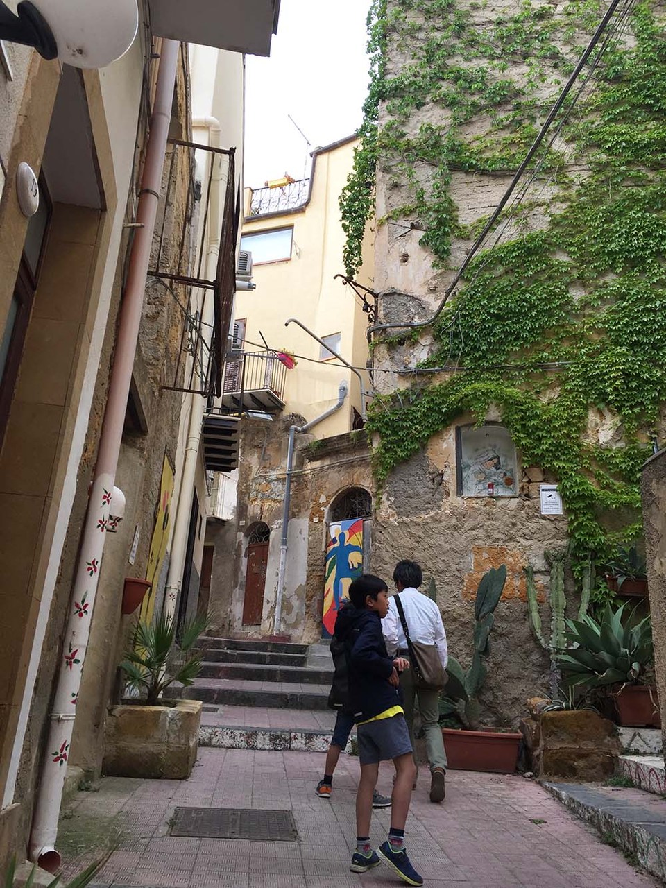 イタリア シチリア の街並みは 高橋ユウのこんな自分でええですか ドイツ De 子育て編