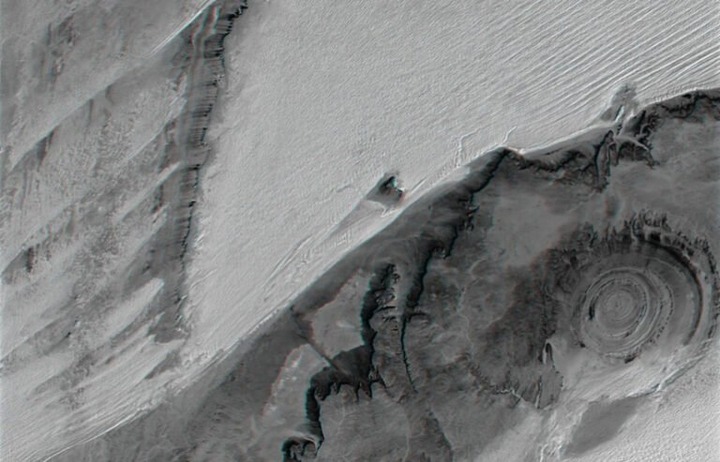 What-is-this-buried-in-the-snow--768x493