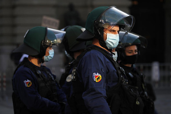 schweizer-polizei-great-reset-work-people-elite-212821