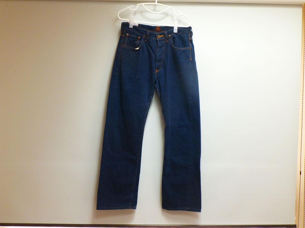 リー30’s復刻1101ボタンフライ右綾デニムセルビッジハラコパッチシンチバック Lee COWBOY 30s 復刻 1101 ヘアオンハイド シンチバックデニム