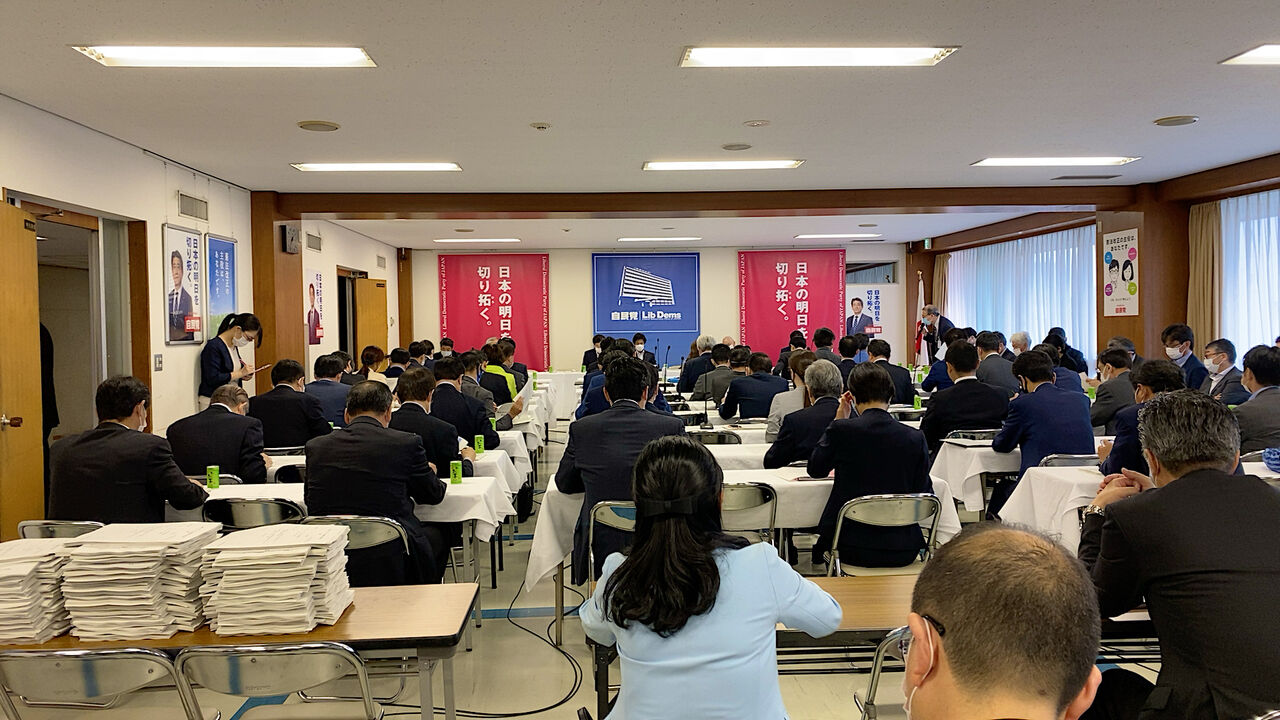 E23B01F8-5071-41BF-ABE1-86E1307C5746